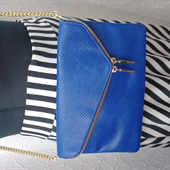 Henri Bendel Debutante Snake Clutch/ Crossbody NWT - Picture 13 of 14